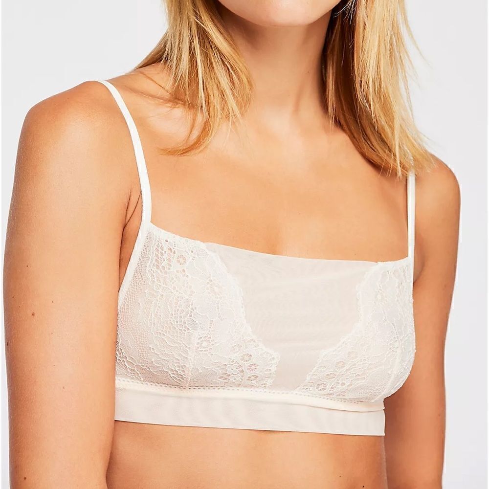 Free People Serena Adjustable Lace Bralette in the Size Medium in Neutral Combo